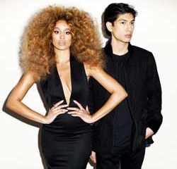 Le duo Lion Babe sort son premier album 20