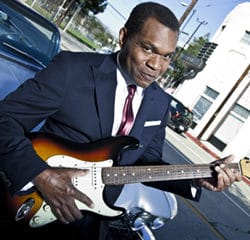 Le Robert Cray Band fêtera ses 40 ans de carrière à Paris 32